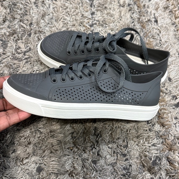 CROCS gray and White womens Sneakers sz 8 good condition - Picture 5 of 8